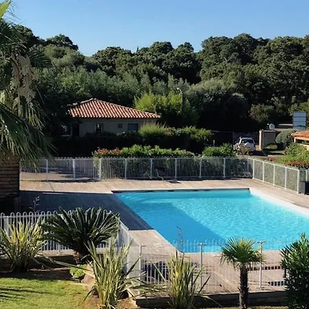 Apartman Vue Mer Avec Acces Plage Et Piscine Commune N24