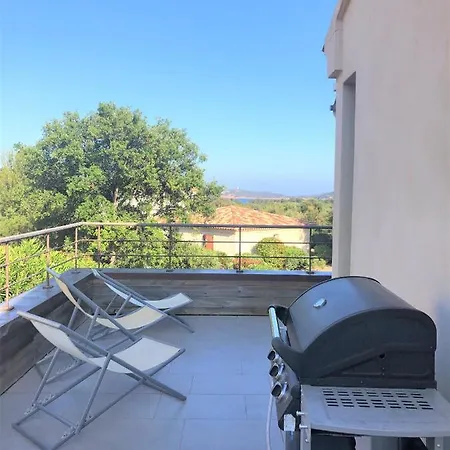 Apartman Vue Mer Avec Acces Plage Et Piscine Commune N24